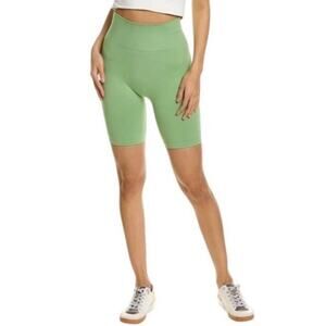 WeWoreWhat Solid Seamless Biker Shorts NWT Women’s Large |  Fair Green